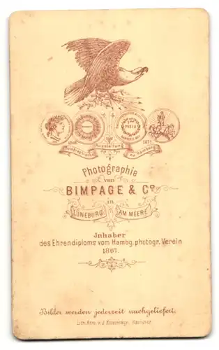 Fotografie Bimpage & Co., Lüneburg, Bürgerliche in nachdenklicher Pose