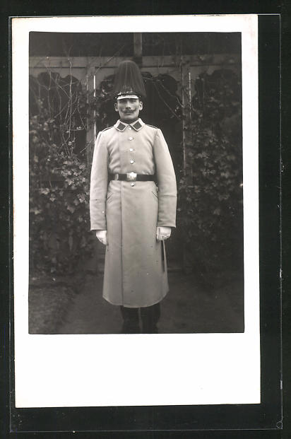 Foto Ak Soldat In Uniform Mit Helm Und Kaiser Wilhelm Bart Nr Oldthing Ansichtskarten Geschichte Militar 1 Weltkrieg