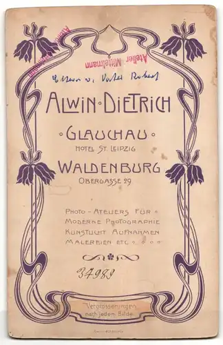 Fotografie A. Dietrich, Glauchau & Waldenburg, Portrait betagtes Paar in feierlicher Kleidung