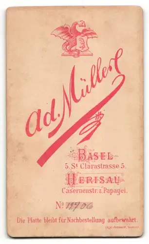 Fotografie Ad. Müller, Basel, Portrait junger Herr mit Zwirbelbart u. Krawatte im Anzug