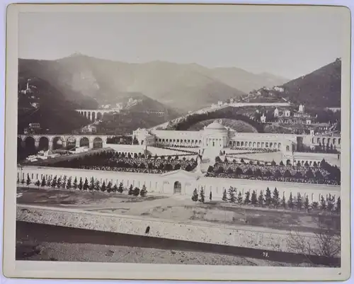 Fotografie A. Noack, Genova, Ansicht Genua / Genova, Camposanto, Friedhof mit Grabkreuzen, Grossformat 28 x 22cm