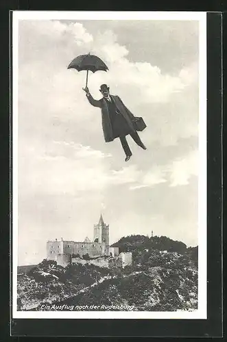 AK Saaleck, Fliegender Mensch mit Koffer und Schirm schwebt über der Rudelsburg