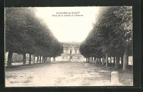 AK St-Julien-du-Sault, Place de la Liberté et l`Hospice