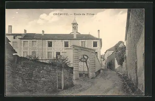 AK Cremieu, Ecole de Filles