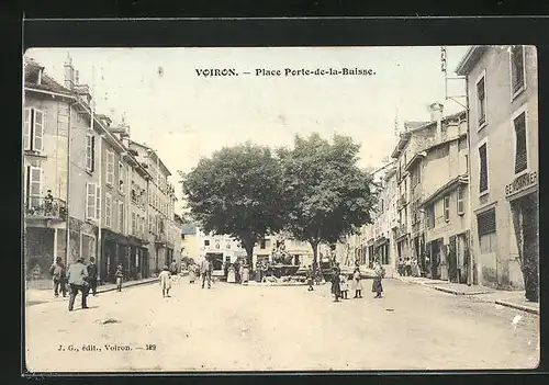 AK Voiron, Place Porte-de-la-Buisse