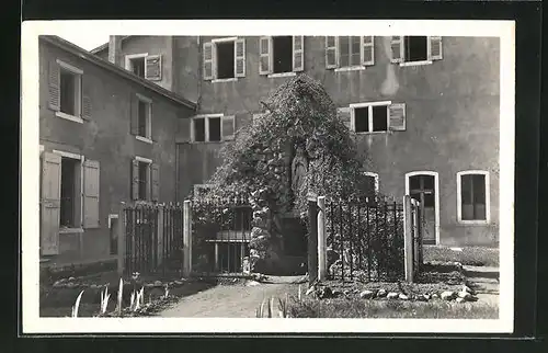 AK Tullins / Isere, Maison d`Enfants, Cour du Cloitre