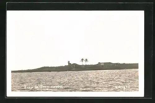 AK Isla de Scrificios, Blick zur Insel vom Meer aus