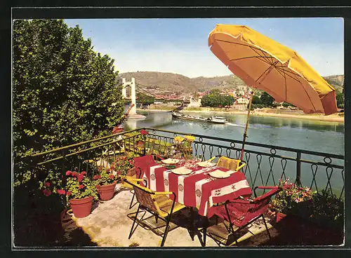 AK Les Roches de Condrieu, Le Rhone vu des Terrasses de l`Hotel Bellevue