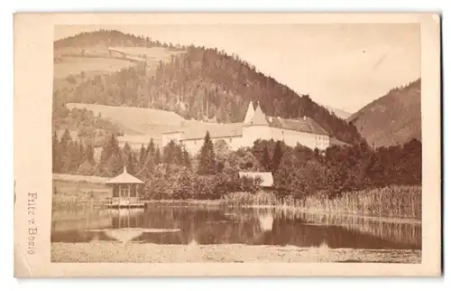 Fotografie Fritz von Bosio, Judenburg, Ansicht Seckau, Seeblick mit Kloster