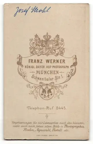 Fotografie Franz Werner, München, Baby im weissen Kleidchen