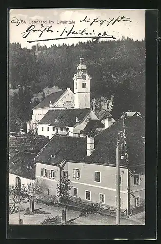 AK St. Leonhard, Blick auf Kirche mit Wald im Lavanttale