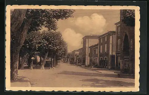 AK Beaumont-les-Valence, Place du Rasset