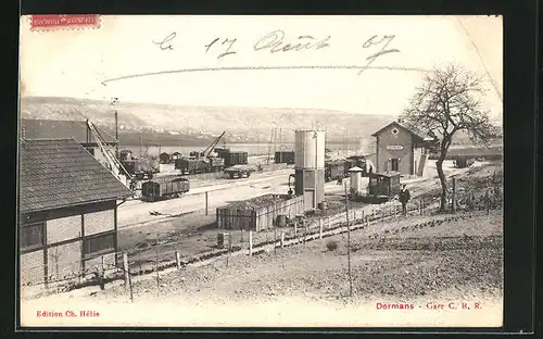 AK Dormans, La Gare C. B. R., Ansicht vom Bahnhof
