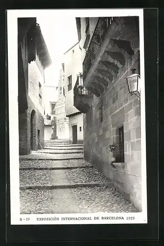 AK Barcelona, Exposicion Internacional 1929, Pueblo Espanol, Calle de Cervantes