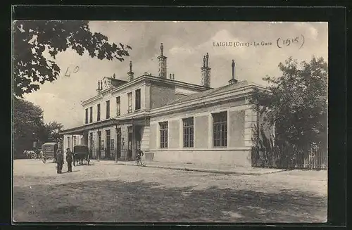 AK Laigle, La Gare, Ansicht vom Bahnhof
