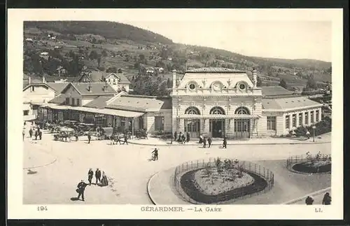 AK Gerardmer, La gare, Bahnhof mit Vorplatz