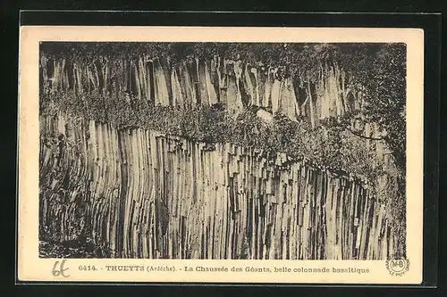 AK Thueyts, La Chaussèe des Gèants, belle colonnade basaltique