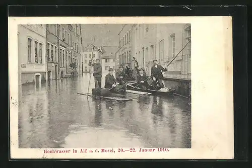 AK Alf a. d. Mosel, Hochwasser 1910, Boote auf einer überschwemmten Strasse