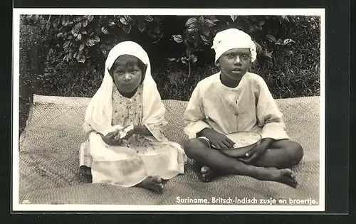 AK Suriname, Britsch-Indisch zusje en broertje
