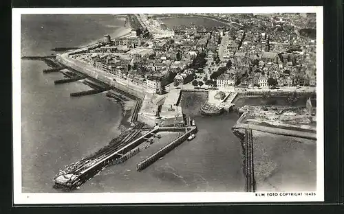 AK Vlissingen, Luftaufnahme des Ortes mit Hafen