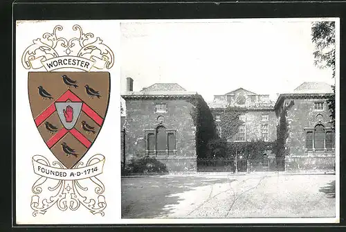 Präge-AK Worcester, Strassenpartie mit Gebäudeansicht, Wappen