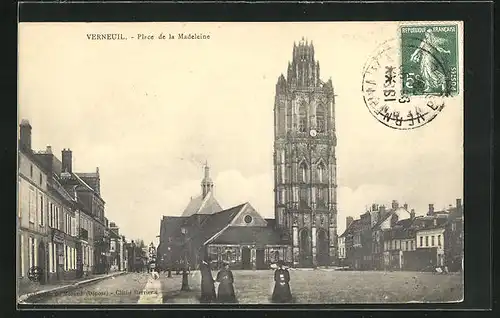 AK Verneuil, Place de la Madeleine