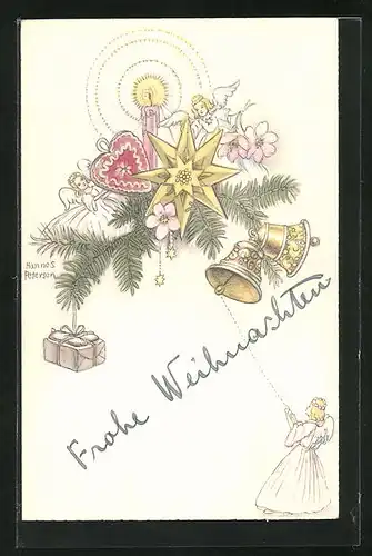 Künstler-AK Hannes Petersen: Zweig mit Sternen, Blumen, Geschenken, Glöckchen, Kerze und Engel, Weihnachtskarte