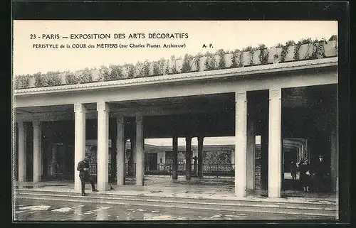 AK Paris, Exposition des Arts décoratifs 1925, Peristyle de la Cour des Mètiers