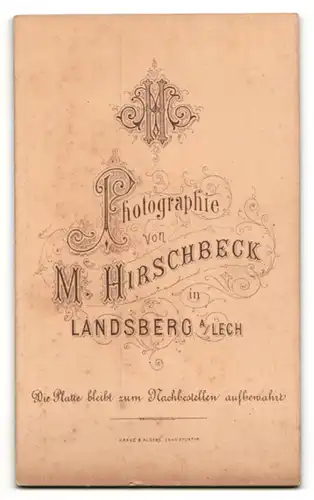 Fotografie M. Hirschbeck, Landsberg a/Lech, Portrait junge Frau mit Haarspangen