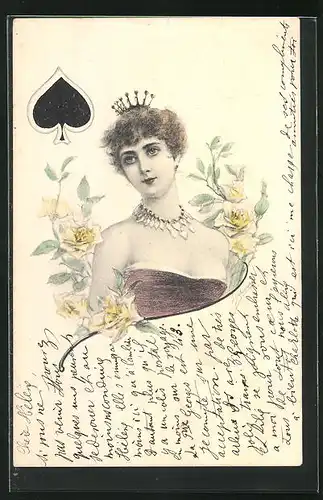 AK Kartenspiel Pik Dame, Elegante Dame mit Krone in schulterfreiem Kleid
