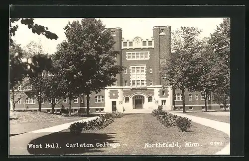 AK Northfield, MN, West Hall, Carleton College