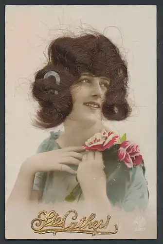 Echt-Haar-AK Ste. Catherine, Frau mit brünetten Locken