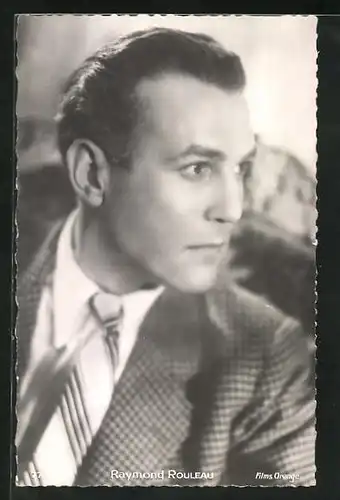 AK Schauspieler Raymond Rouleau in kariertem Anzug mit gestreifter Krawatte