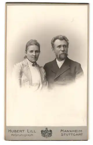 Fotografie Hubert Lill, Mannheim, Portrait bürgerliche Eheleute