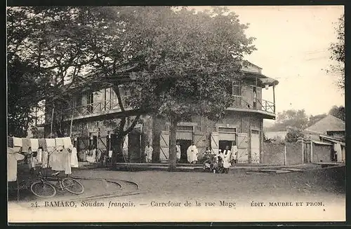 AK Bamako, Carrefour de la rue Mage