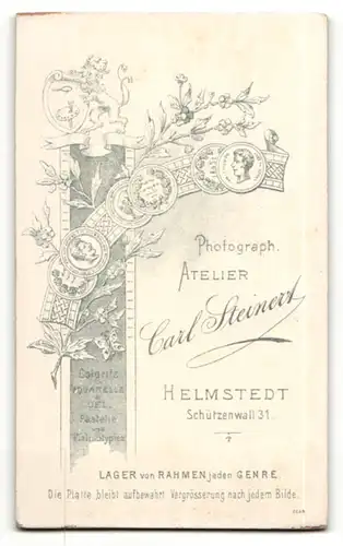 Fotografie Carl Steinert, Helmstedt, Portrait junger Mann in Anzug mit Fliege