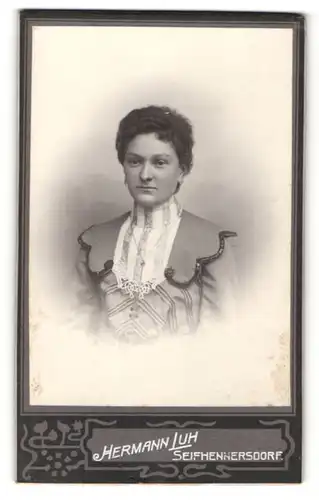 Fotografie Hermann Luh, Seifhennersdorf, Portrait bürgerliche junge Dame