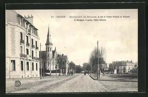 AK Dijon, Boulevard de Brosses, du nom du Premier President du Parlement de Bourgogne, A gauche, l`Eglise Reformee