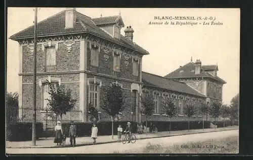 AK Blanc-Mesnil, Avenue de la Republique, Les Ecoles