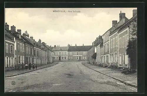 AK Mereville, Maisons dans la Rue Laborde