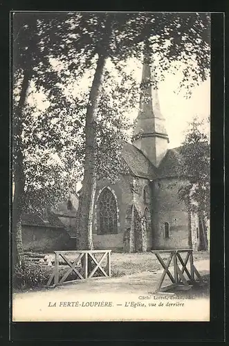 AK La Ferte-Loupiere, L`Eglise, vue de derriere