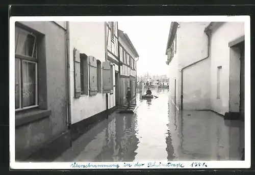 Foto-AK Königswinter, Überschwemmung in der Rheinstrasse 1948