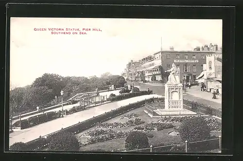 AK Southend on Sea, Queen Vistoria Statue, Pier Hill