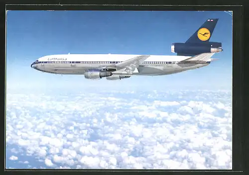 AK McDonnell Douglas DC 10 der Lufthansa über den Wolken