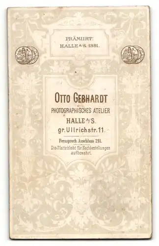 Fotografie Otto Gebhardt, Halle a/S, Portrait Dame mit zusammengebundenem Haar