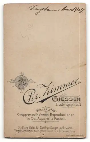 Fotografie Chr. Zimmer, Giessen, Portrait stattlicher Grossvater mit Enkel im Matrosenanzug