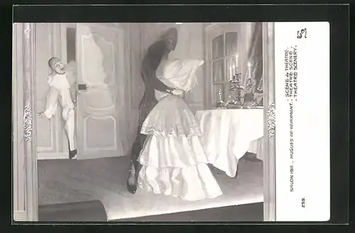 AK Harlekin kommt in Zimmer und sieht schwarze Gestalt mit Frau, Theater Szene, Salon 1911, Hugues de Beaumont