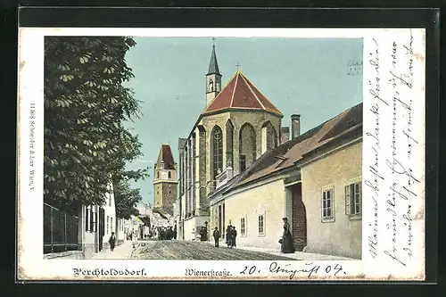AK Berchtoldsdorf, Wienerstrasse mit Passanten