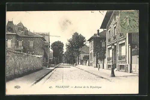 AK Villejuif, Vue dans l`Avenue de la Republique