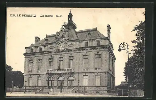 AK Le Perreux, La Mairie